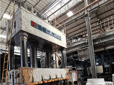 隔熱闆材料液壓機的實際運用