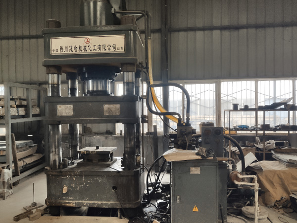 山東滨州正华自动化制造有限责任公司教您如何清潔液壓機液壓系統